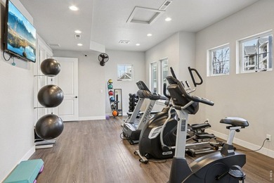 Easy living meets modern luxury in this stunning Landmark condo - photo 41