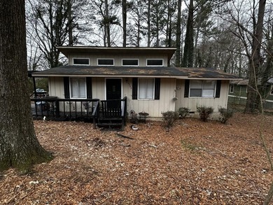 Lake Acworth Home For Sale in Acworth Georgia