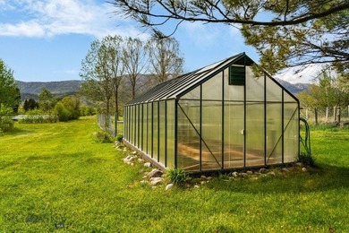 Stunning unobstructed views, privacy with an elegant - photo 14