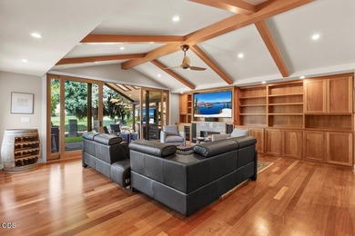 Luxury golf course frontage property! Fully renovated 4-bedroom - photo 8