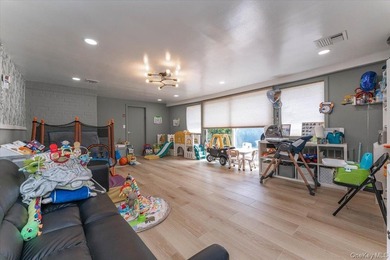 Welcome to this stunning 6-bedroom, 3.5-bath home on a beautiful - photo 20