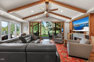 Luxury golf course frontage property! Fully renovated 4-bedroom - photo 10
