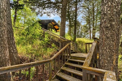 Stunning unobstructed views, privacy with an elegant - photo 23