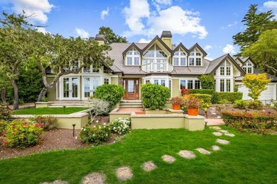 Offering a wonderful combination of English Manor architectural - photo 4