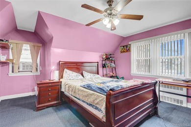 Welcome to this beautifully maintained 4-bedroom, 3-bathroom - photo 24