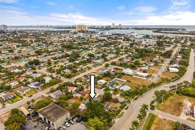 Fully renovated 3 bedroom, 2 bathroom home that lives like new - photo 30