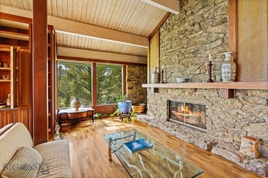 Stunning unobstructed views, privacy with an elegant - photo 31