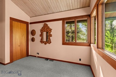 Stunning unobstructed views, privacy with an elegant - photo 39