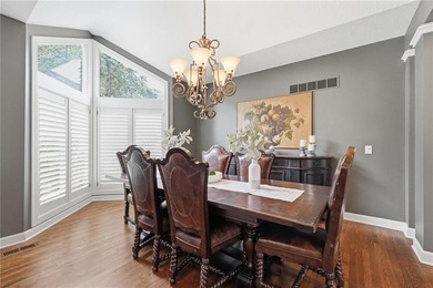 LUXURY LIVING WITH BREATHTAKING VIEWS IN CEDAR CREEK! Stunning - photo 7