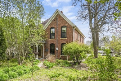 Lake Monona Home Active Under Contract in Madison Wisconsin