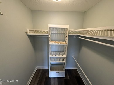 Enjoy coastal living in this 3-bedroom, 3-bath townhome in the - photo 13
