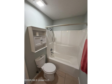 Enjoy coastal living in this 3-bedroom, 3-bath townhome in the - photo 17