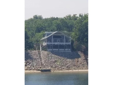 Tennessee River - Hardin County Home For Sale in Morris Chapel Tennessee