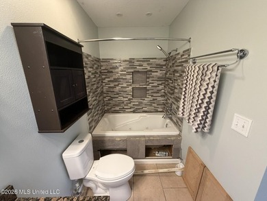 Enjoy coastal living in this 3-bedroom, 3-bath townhome in the - photo 24