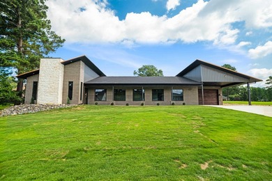 Built in 2023 and located in the highly sought-after Lakeside - photo 1