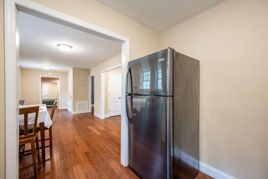 This cozy one level home offers easy living with an open layout - photo 8