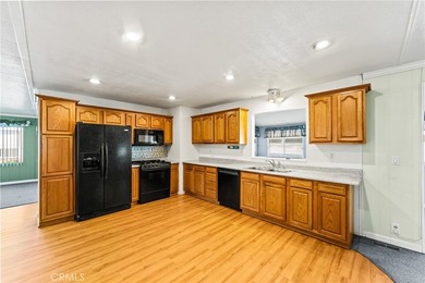 This is a beautifully remodeled home with 2 bedrooms and 2 - photo 16