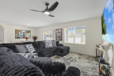 Location, location, location! Beautiful 4-bedroom, 2-bath home - photo 9