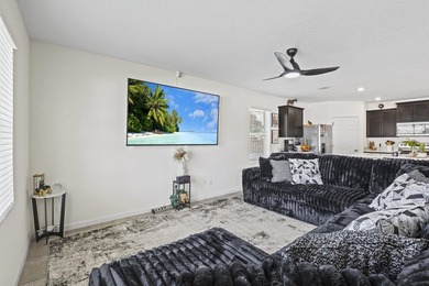 Location, location, location! Beautiful 4-bedroom, 2-bath home - photo 10