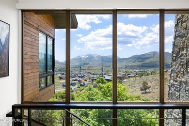 Perched along one of Red Ledges' premier ridgelines, this - photo 25