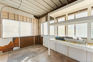This is a beautifully remodeled home with 2 bedrooms and 2 - photo 32