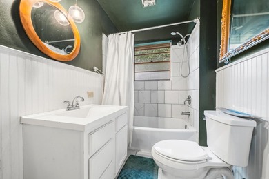 Perfect place to call home!! You will love the new LVP flooring - photo 8