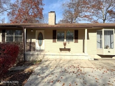 Lake Tansi Home For Sale in Crossville Tennessee