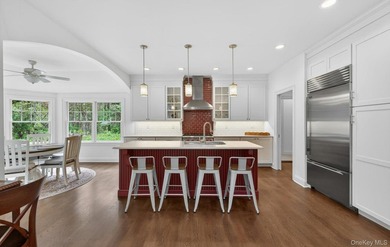 Welcome to 9 Briarsweet Lane, a hidden gem in the heart of - photo 18