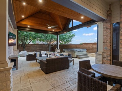 Excellent location, steps away from Castle Hills School! This - photo 3
