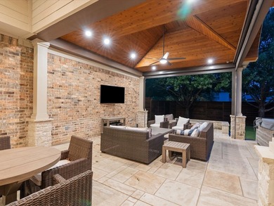 Excellent location, steps away from Castle Hills School! This - photo 8
