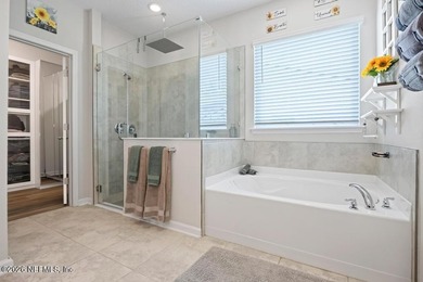 Welcome to 45 Lomond Court, a thoughtfully upgraded lakefront - photo 32