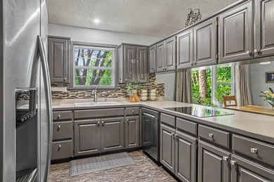 Back on Market--No fault of seller! 3 Bed | 2 Bath | 1,717 Sq - photo 6