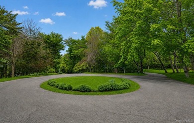 Welcome to 9 Briarsweet Lane, a hidden gem in the heart of - photo 43