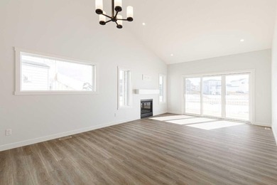 Welcome to this exceptional bungalow offering over 2,500 sq. ft - photo 14