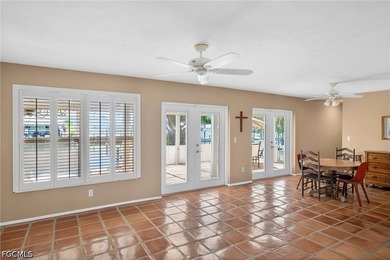 Old Florida charm meets waterfront living in the heart of - photo 8
