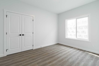 Welcome to this exceptional bungalow offering over 2,500 sq. ft - photo 19