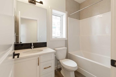 Welcome to this exceptional bungalow offering over 2,500 sq. ft - photo 22