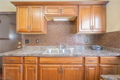 discover this beautiful maintained triplex, ideallly located - photo 10