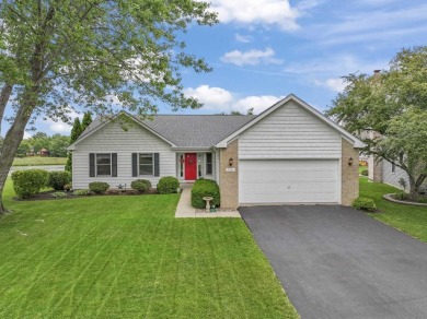 Lake Home Sale Pending in Aurora, Illinois