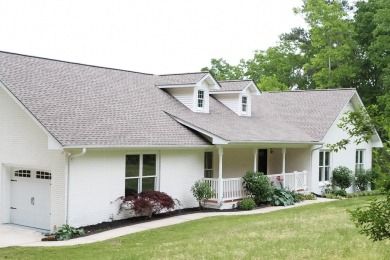 Lake Home Sale Pending in Vinemont, Alabama