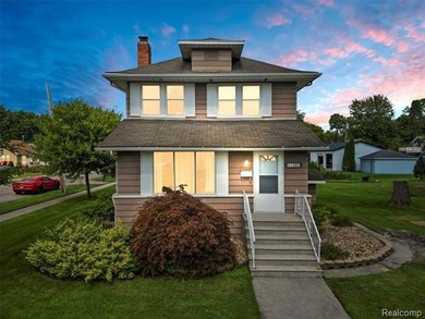 Lake Saint Clair Home For Sale in New Baltimore Michigan