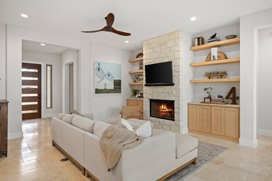 This charming garden home is light, bright and open. Beautiful - photo 7