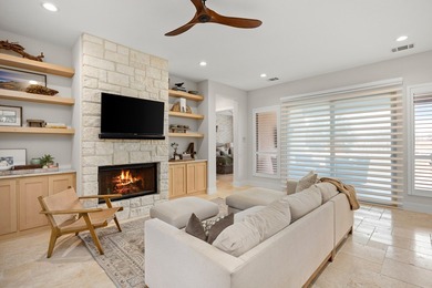 This charming garden home is light, bright and open. Beautiful - photo 9