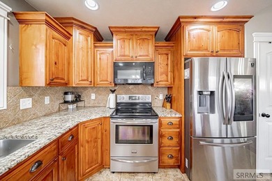 Seller is offering a $3,000 buyer credit toward closing costs - photo 11