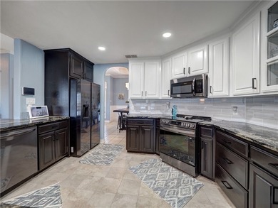 COME HOME TO THAT ISLAND VIBE!!!! This stunning, thoughtfully - photo 12