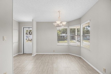 Spacious 2 bedroom, 2 bath home on a corner lot in the desirable - photo 12
