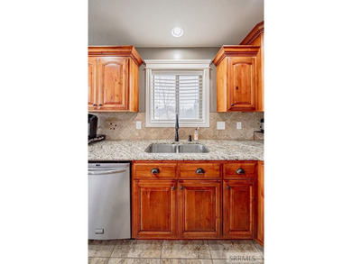 Seller is offering a $3,000 buyer credit toward closing costs - photo 13