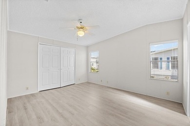 Spacious 2 bedroom, 2 bath home on a corner lot in the desirable - photo 14