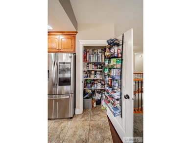 Seller is offering a $3,000 buyer credit toward closing costs - photo 16