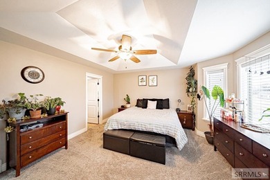 Seller is offering a $3,000 buyer credit toward closing costs - photo 18